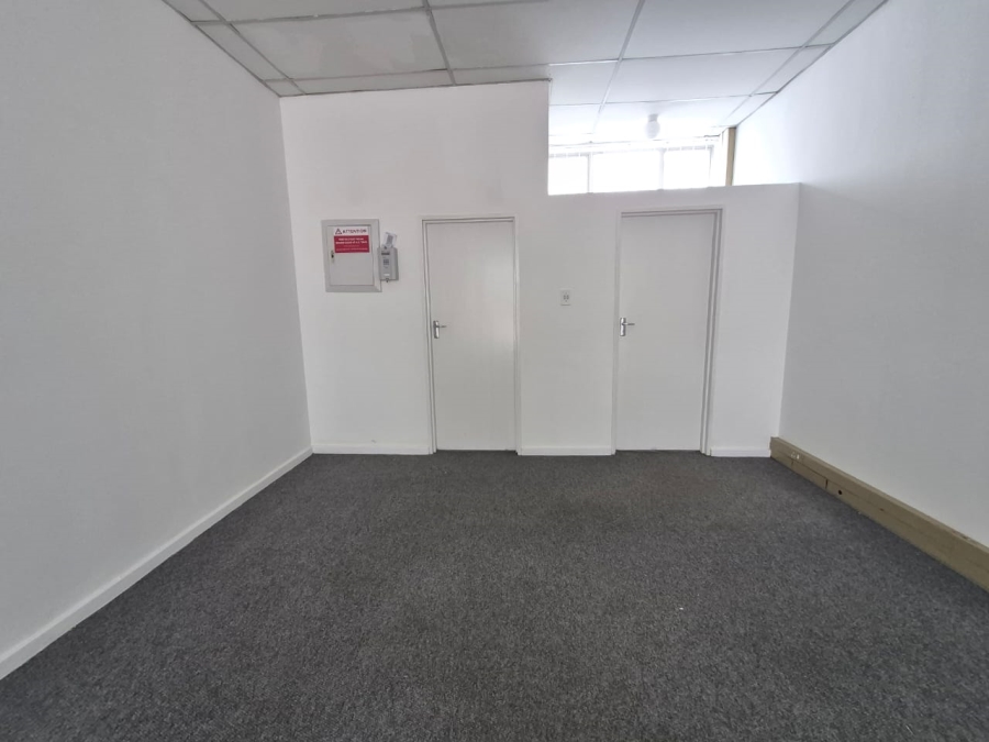 To Let Commercial Property for Rent in Plumstead Western Cape